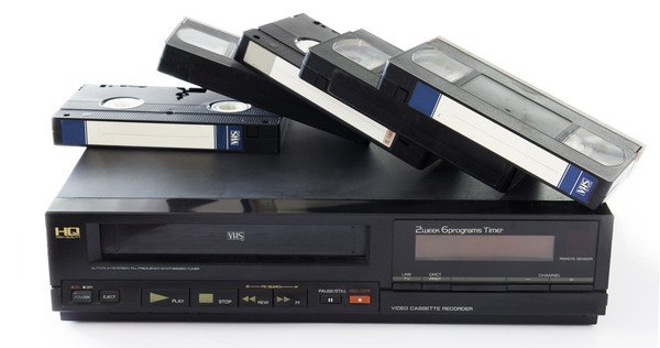 Ai prin casa aceste filme pe VHS ? Pot valora 12.000 dolari!