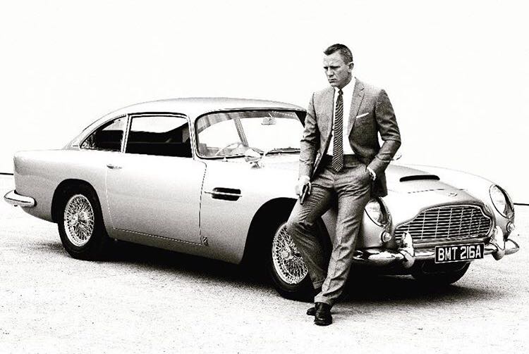 Mașina lui James Bond costă 4,24 milioane $