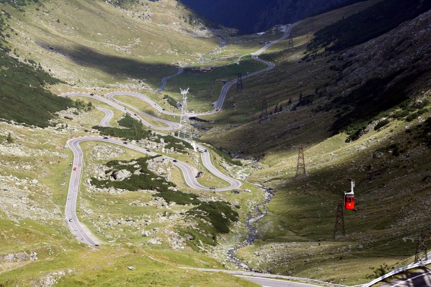 Transfăgărăşanul, în top 10 cele mai spectaculoase drumuri